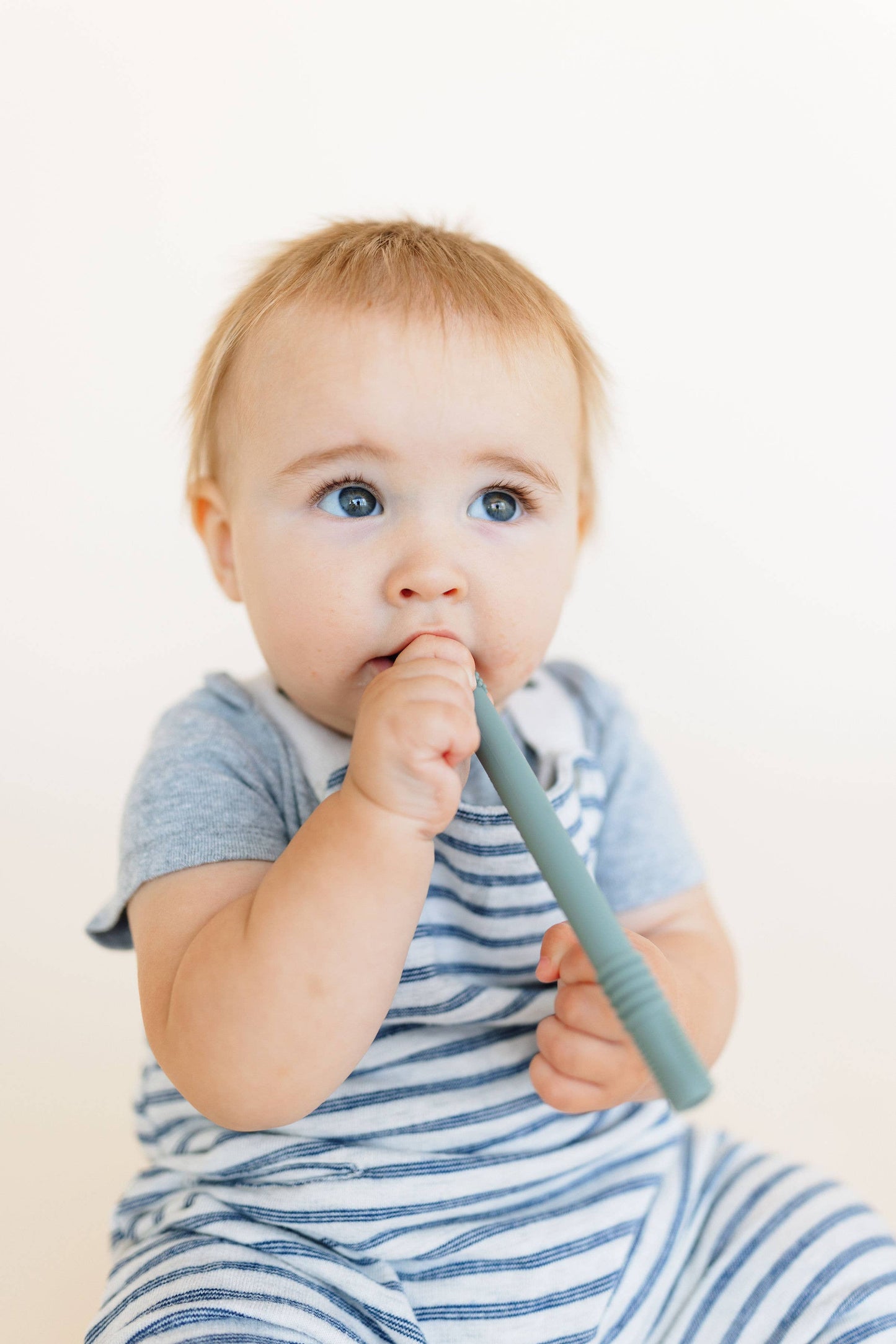 Magic Teething Wand- Slate Sage☼
