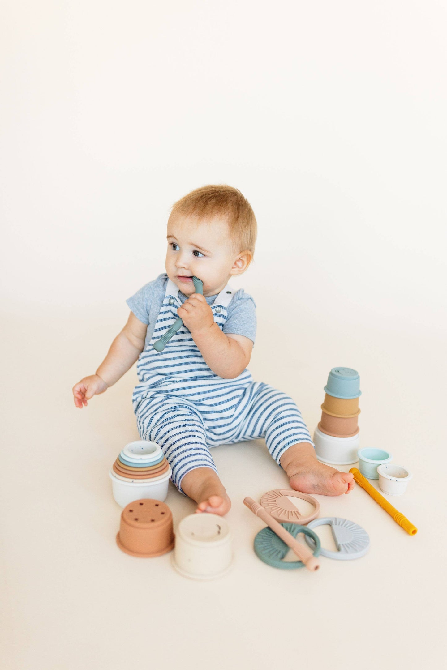 Magic Teething Wand- Slate Sage☼
