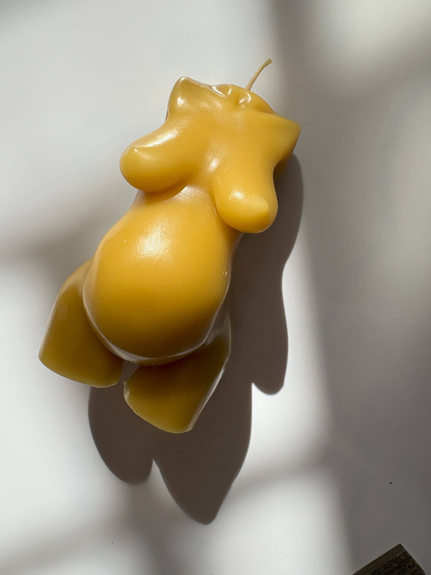 Pregnant Mama Beeswax Candle