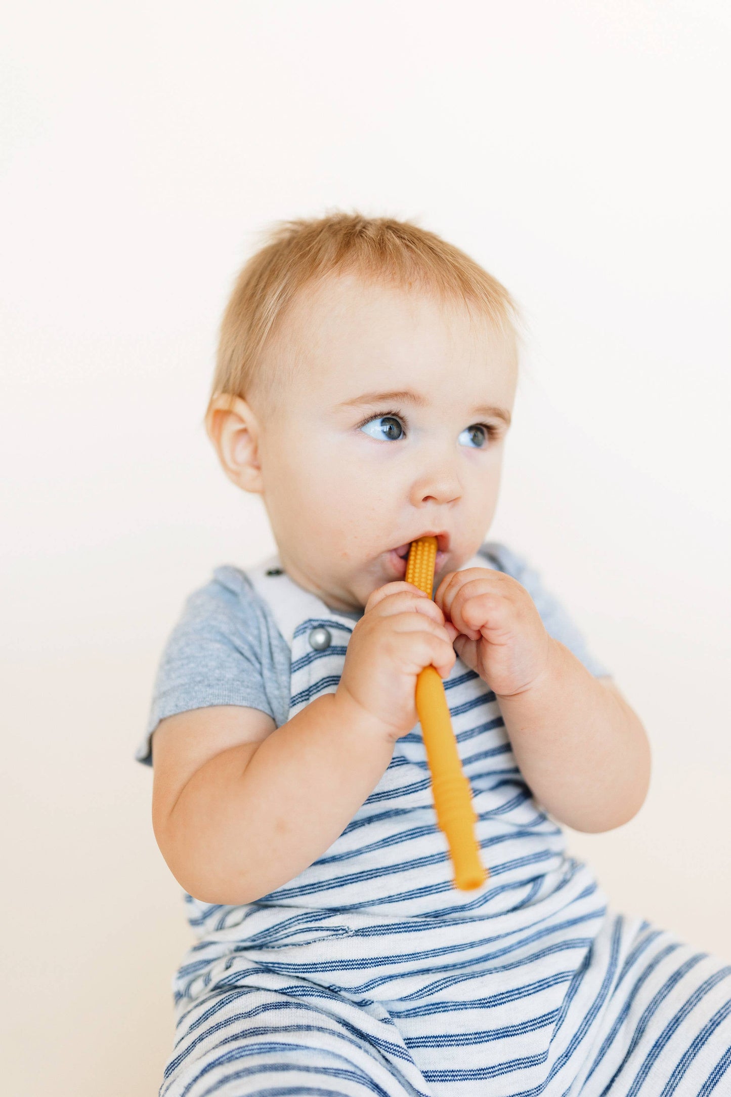 Magic Teething Wand- Mustard ☼
