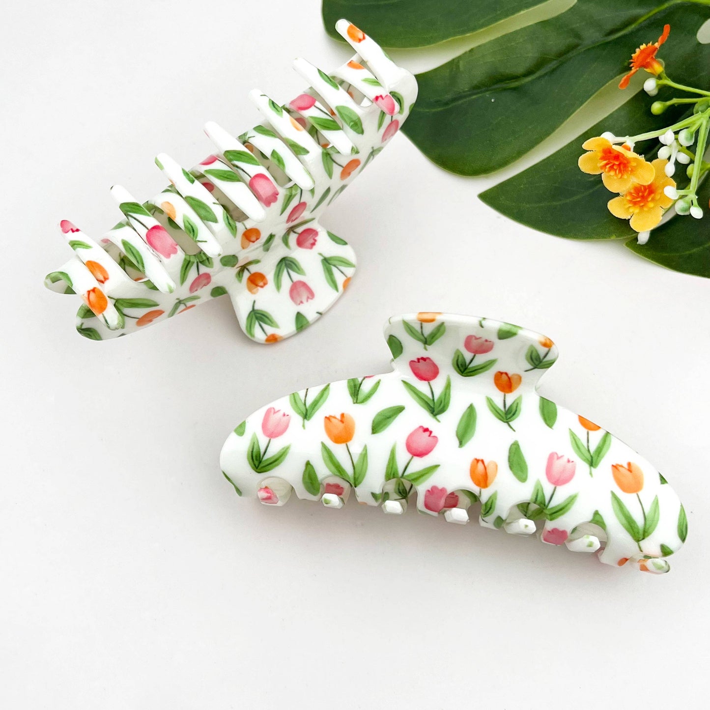 Tulip Oval Hair Claw Clip, Elegant Floral Hair Clip