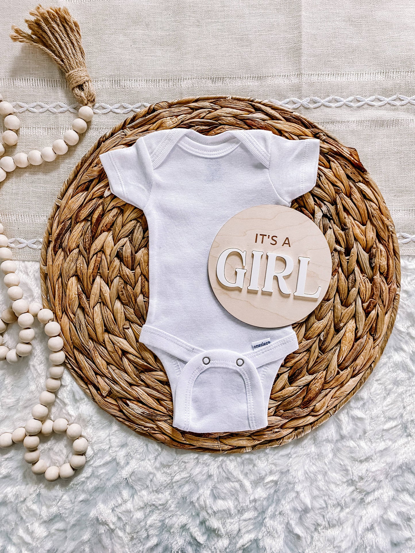It’s a Girl Gender Reveal Announcement Sign - Round