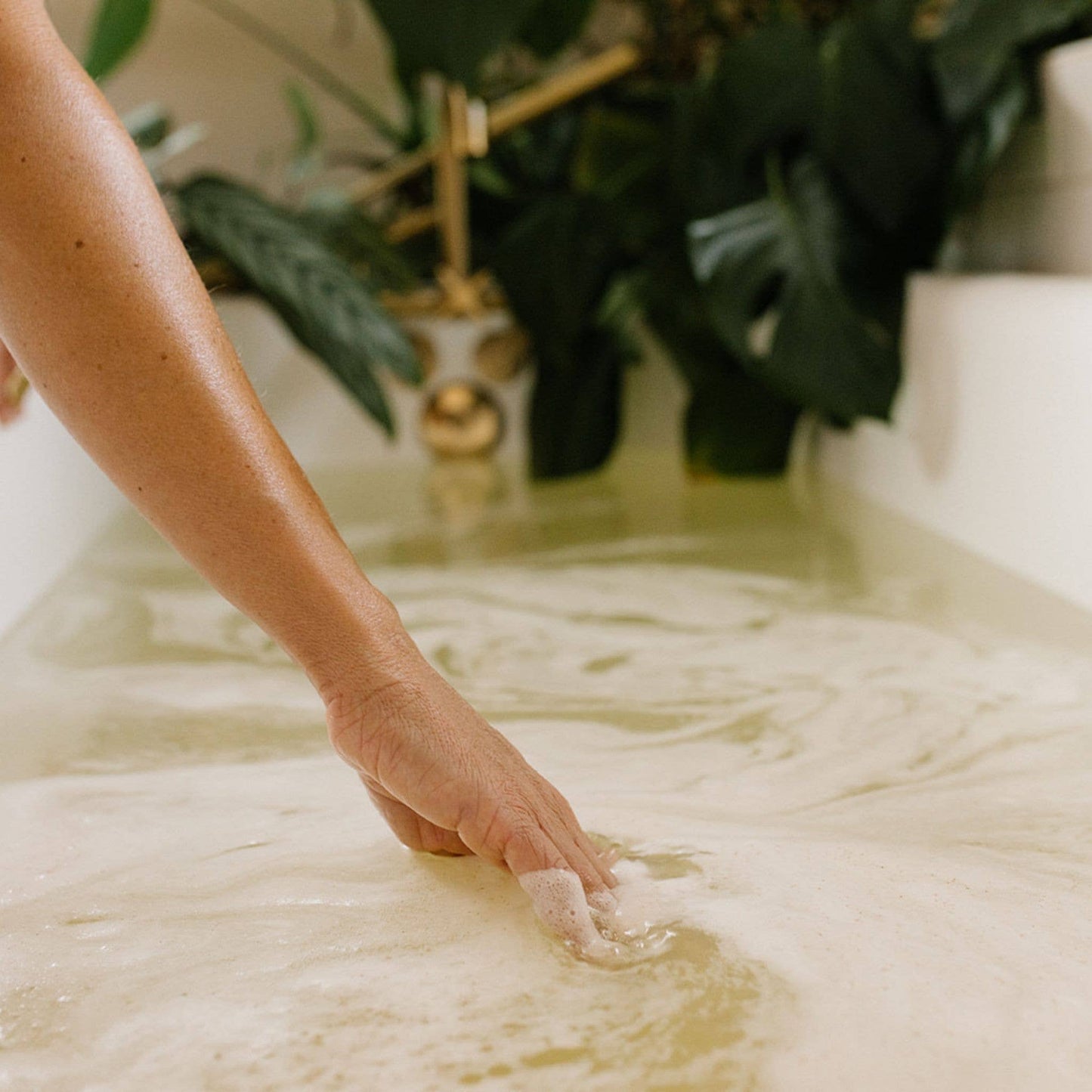 Moon Bath - MILK & HONEY | Sundance Sea Bathing Salt