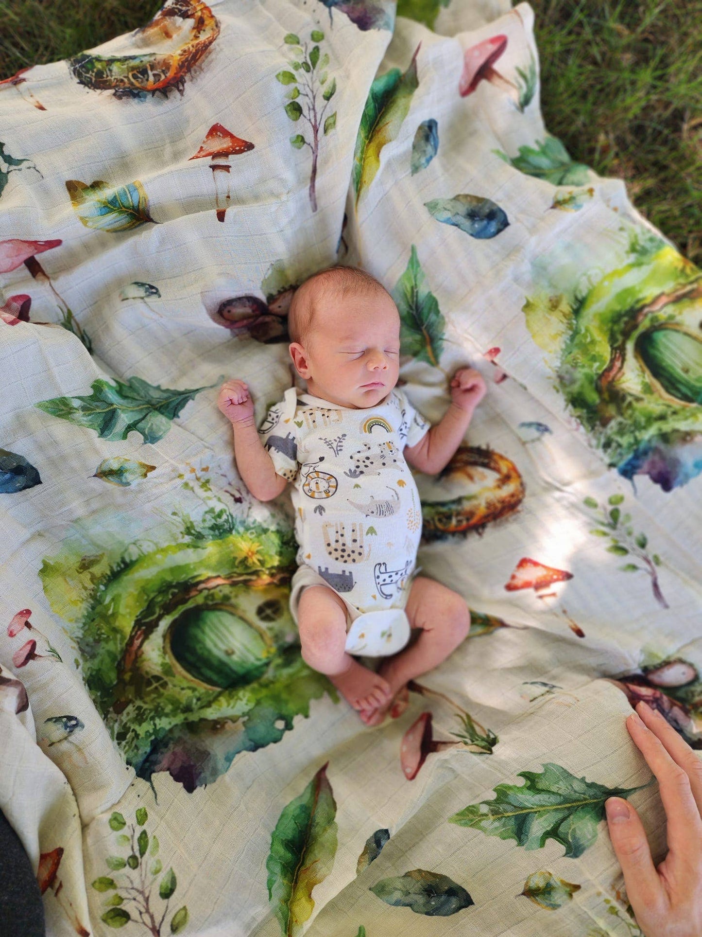 Little Folk & Fables - Happy Little Halflings - Swaddle